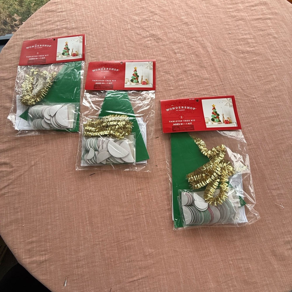 Wondershop Tabletop Tree Kit with Gold and Green